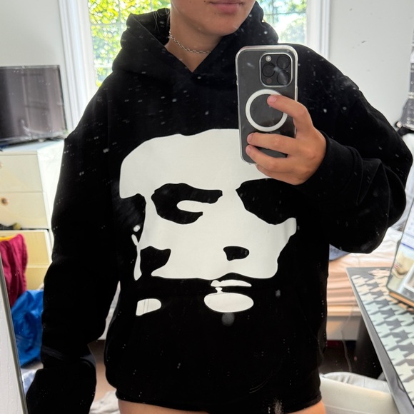 CLASHTOWN Hoodies - Picture 2 of 5